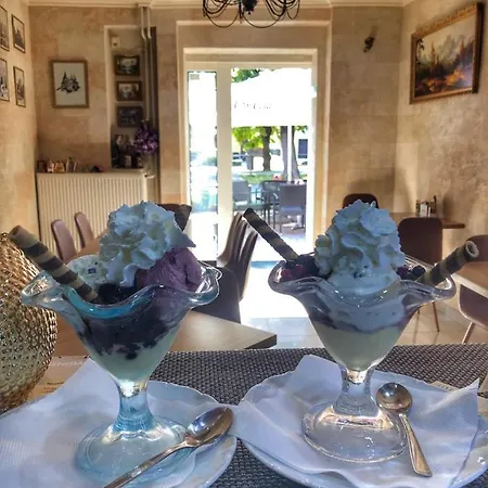 Penzión pre hostí Pod Zamkom 2*