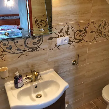 Pod Zamkom Penzión pre hostí